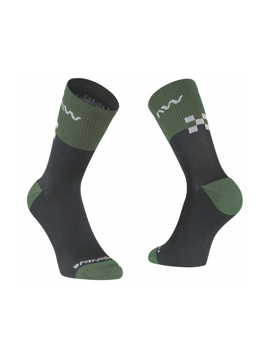 Skarpety rowerowe NORTHWAVE EDGE - zielony/czarny - Adventure Sports
