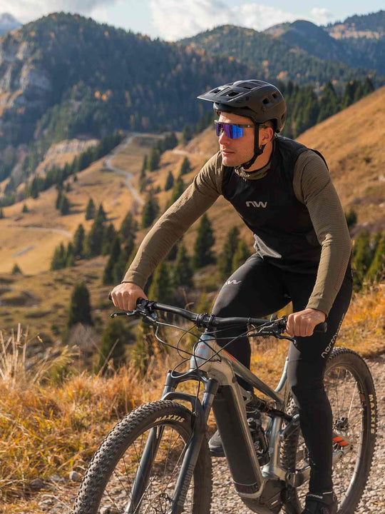 Kamizelka rowerowa NORTHWAVE Shield Vest czarny - Adventure Sports
