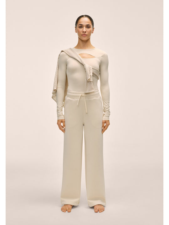 Spodnie damskie CASALL Peachy Straight Leg Jogger kolor biały
