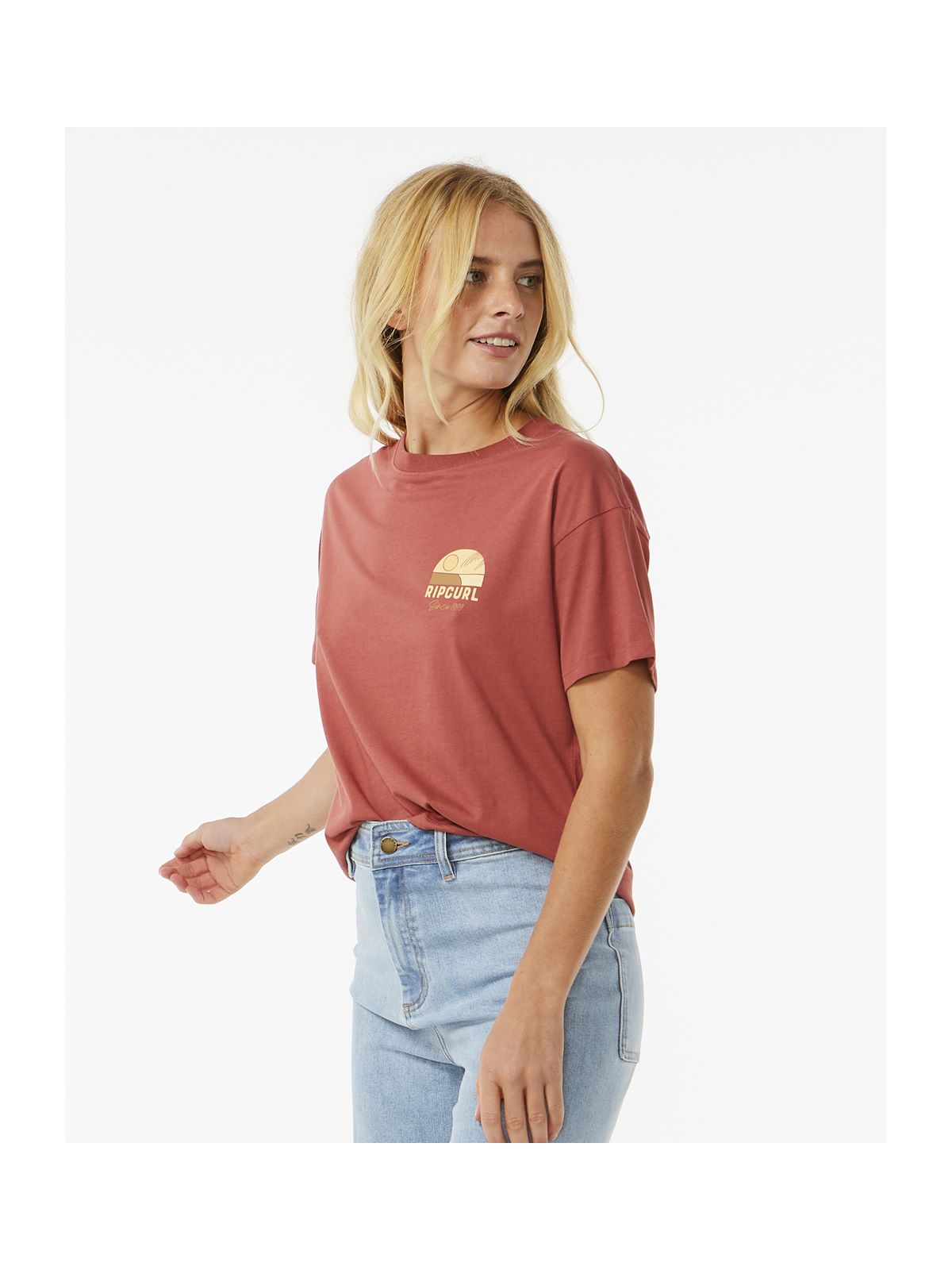 Koszulka RIP CURL Line Up Relaxed Tee czerwony - Adventure Sports