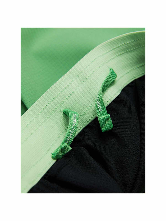 Szorty treningowe damskie PEAK PERFORMANCE W Trail Light Shorts zielone - Adventure Sports
