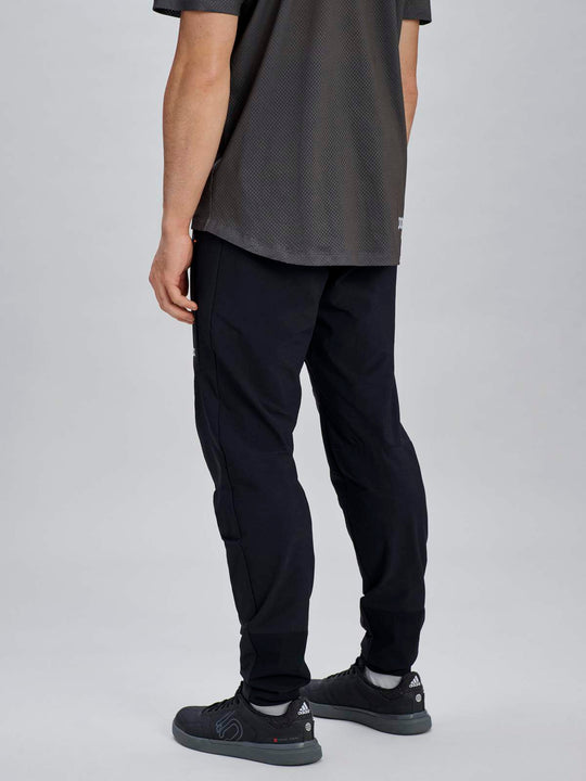 Spodnie rowerowe POC M's Motion Pants czarne
