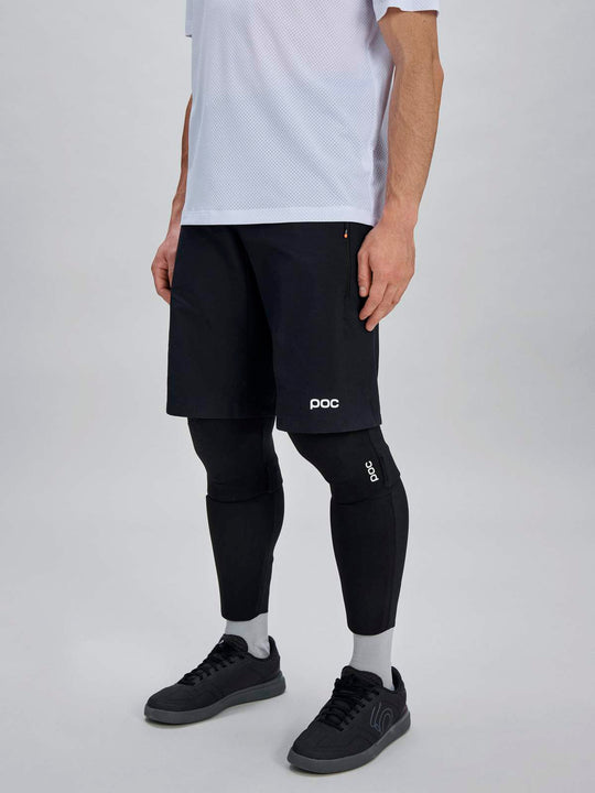Spodenki rowerowe POC M's Motion Shorts czarne
