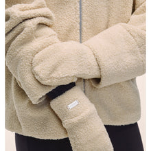 Kurtka damska CASALL Sherpa Short Zip Jacket kolor beżowy

