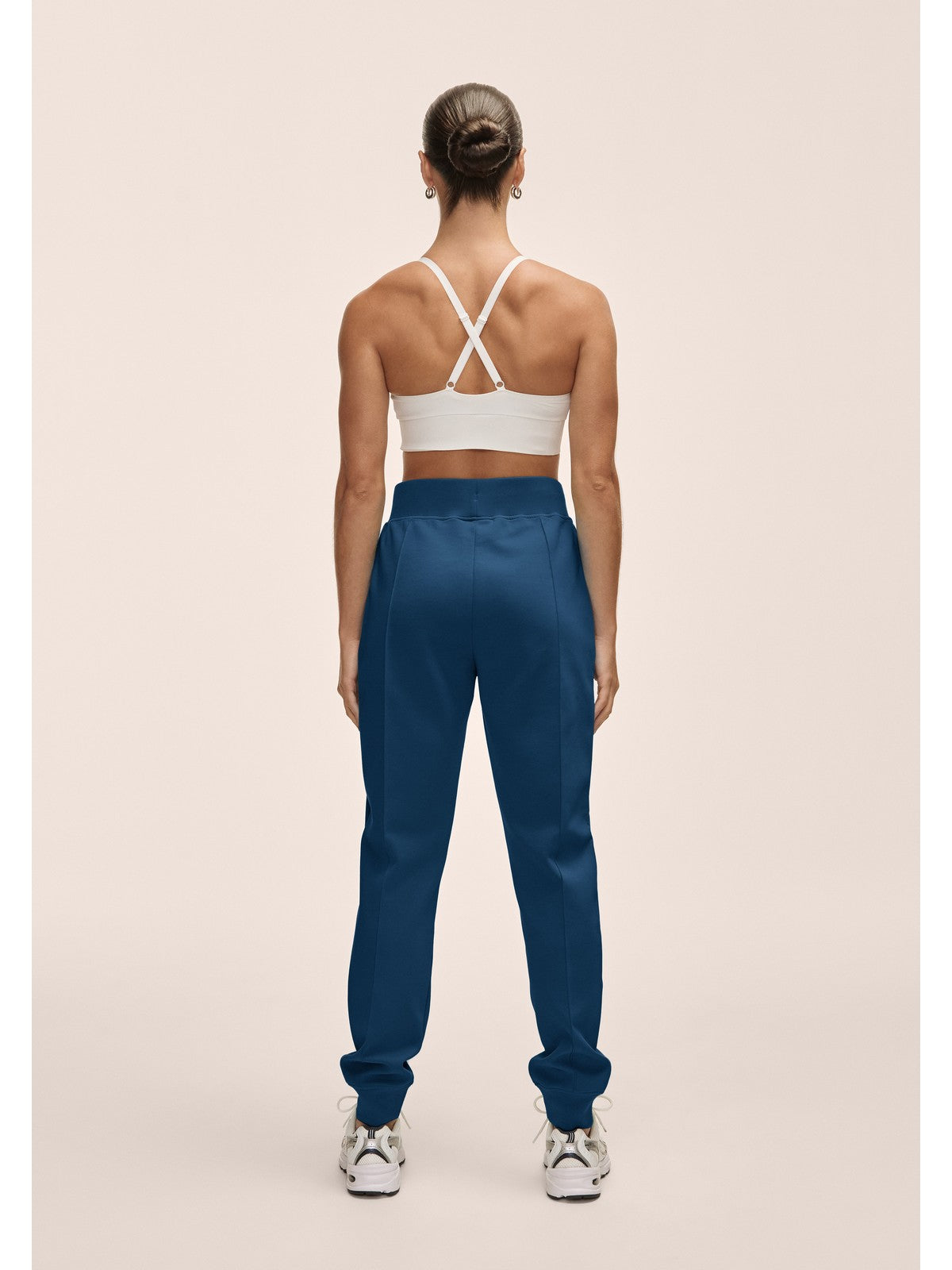 Spodnie damskie CASALL Aria Joggers kolor niebieski