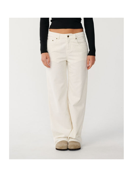 Spodnie damskie RIP CURL Aggie Cord Relaxed Pant białe
