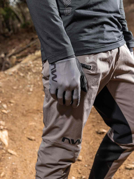 Spodnie rowerowe NORTHWAVE Bomb Long Pant beżowy
