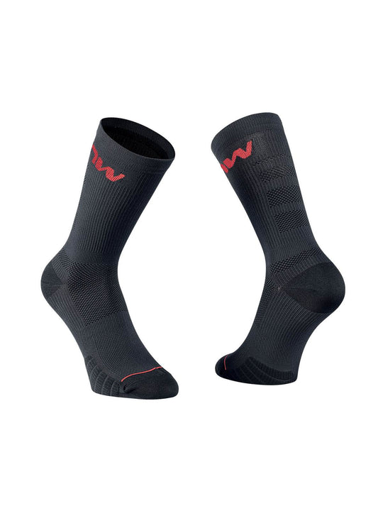 Skarpety rowerowe NORTHWAVE EXTREME PRO - czarny/czerwony - Adventure Sports
