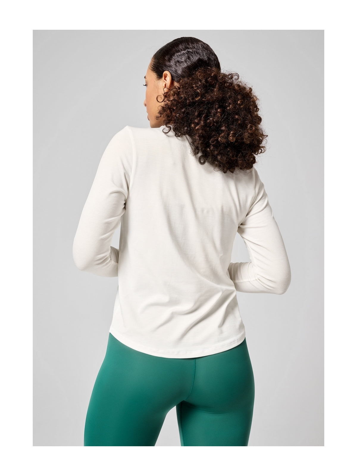 Koszulka CASALL Delight Crew Neck Long Sleeve biały - Adventure Sports