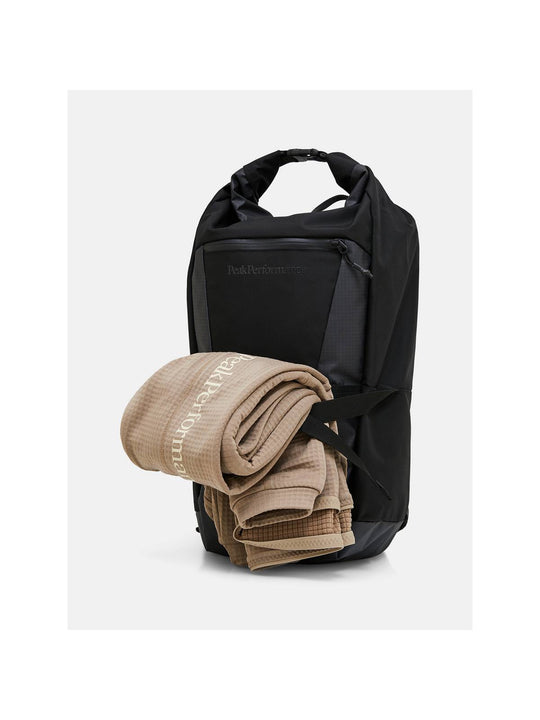 idventuresports.comecak-peak-performance-roll-top-backpack-g80433010-050 detail1
