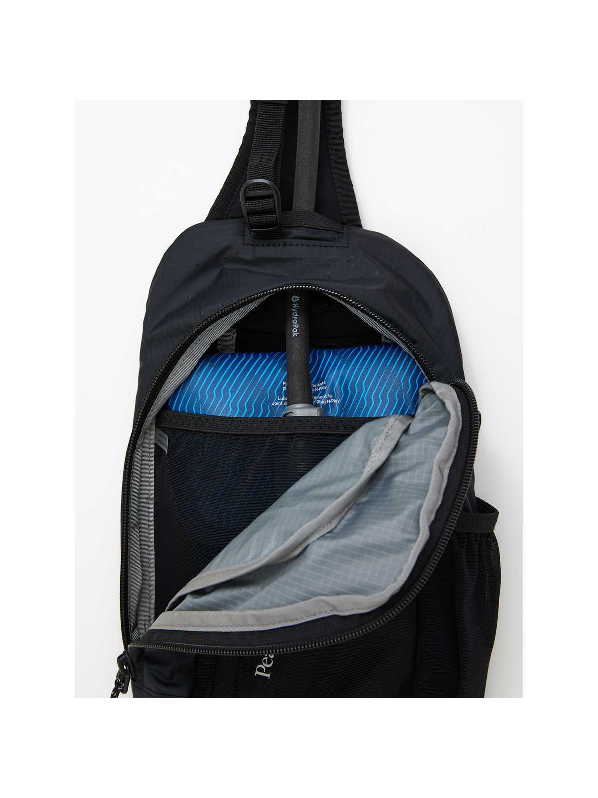 adventuresports nerka-peak-performance-outdoor-slingbag-g80780010-050 detail3