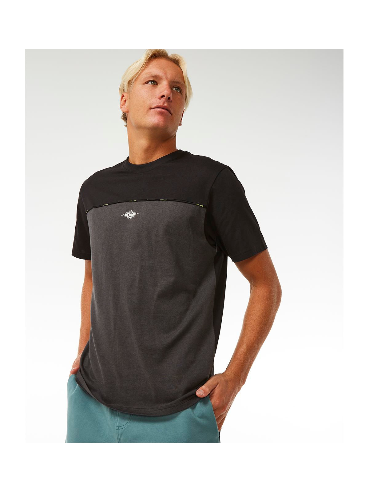 Koszulka RIP CURL Vaporcool Medina Seacell Tee czarny - Adventure Sports