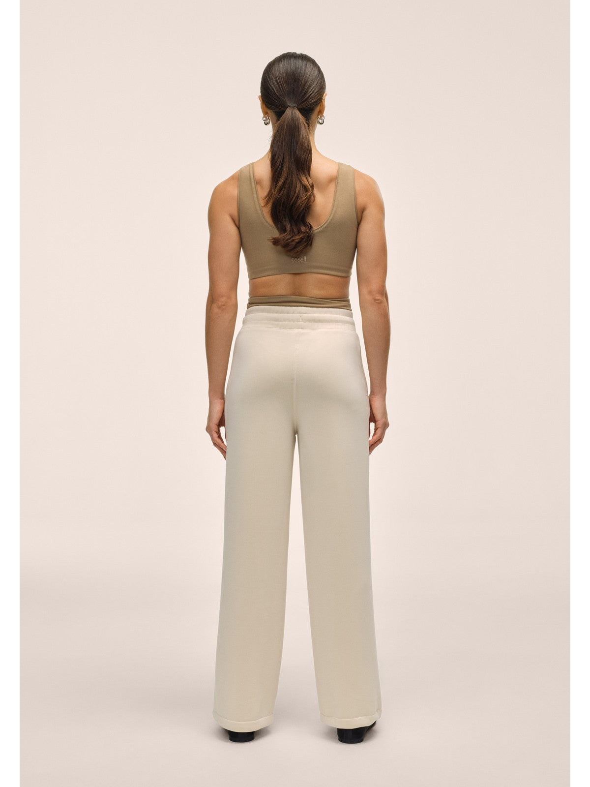 Spodnie damskie CASALL Peachy Straight Leg Jogger kolor biały