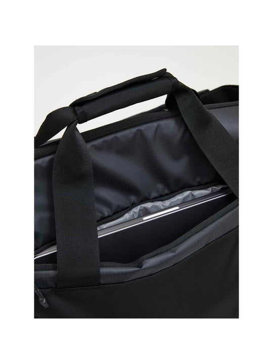 adventuresports torba-peak-performance-vertical-duffle-40l-g80428010-050 detail
