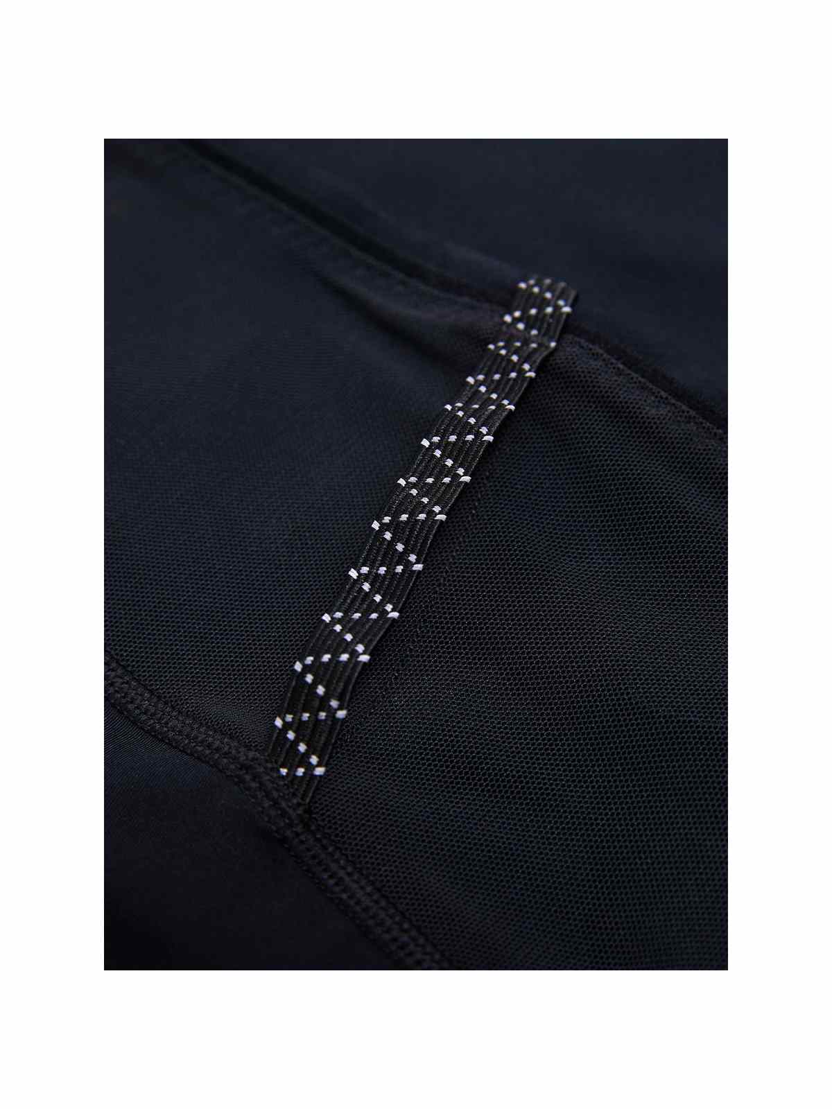 adventuresports legginsy-peak-performance-w-light-tights-czarny-g80221030-050 detail