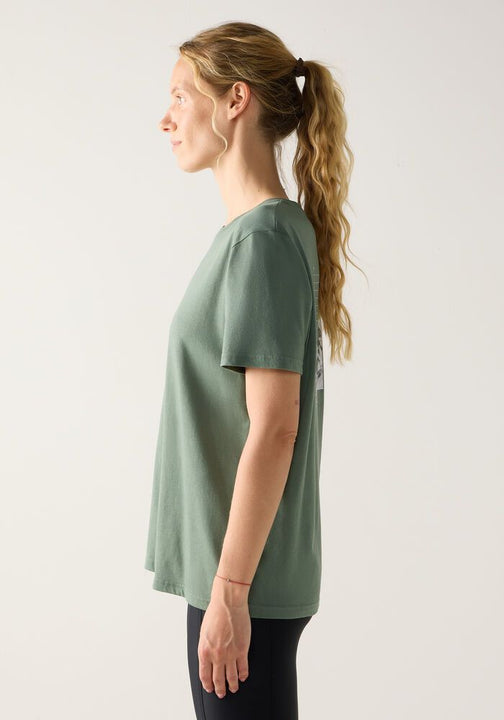 Koszulka HAGLÖFS Outsiders Graphic Tee Women chlorophyll green
