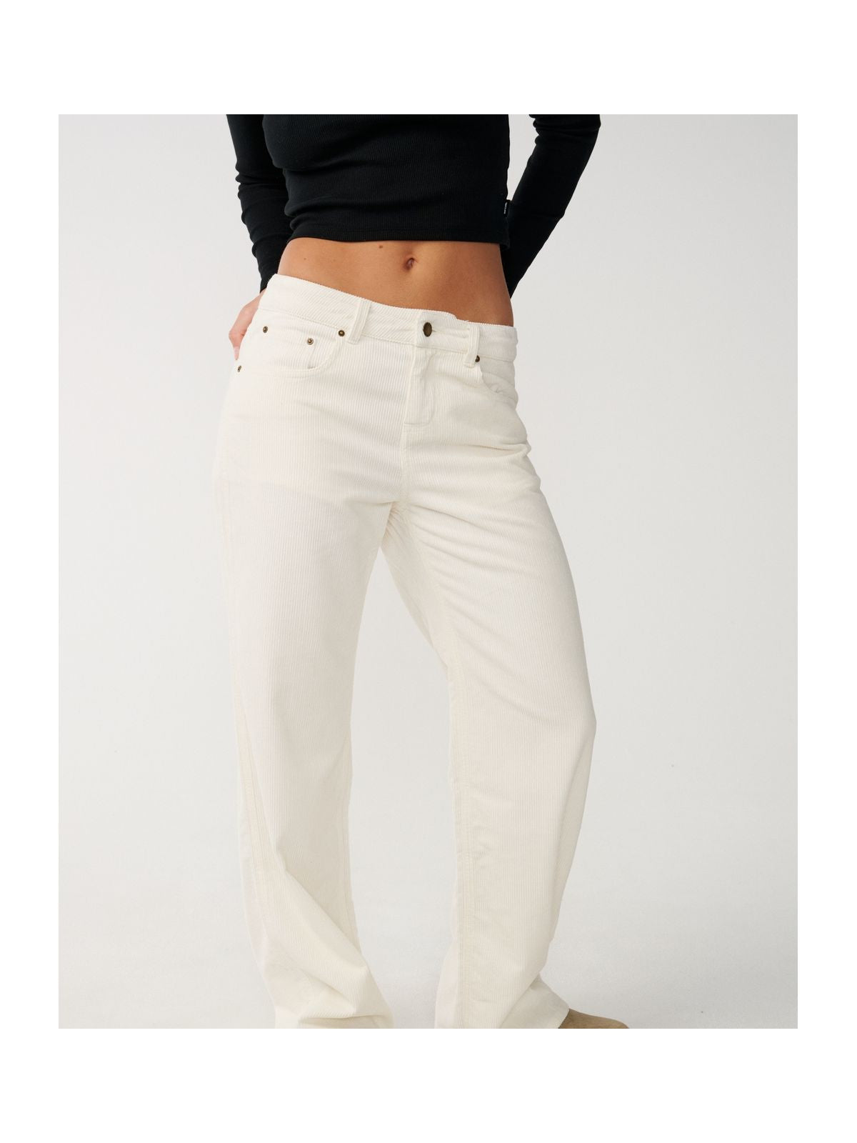 Spodnie damskie RIP CURL Aggie Cord Relaxed Pant białe