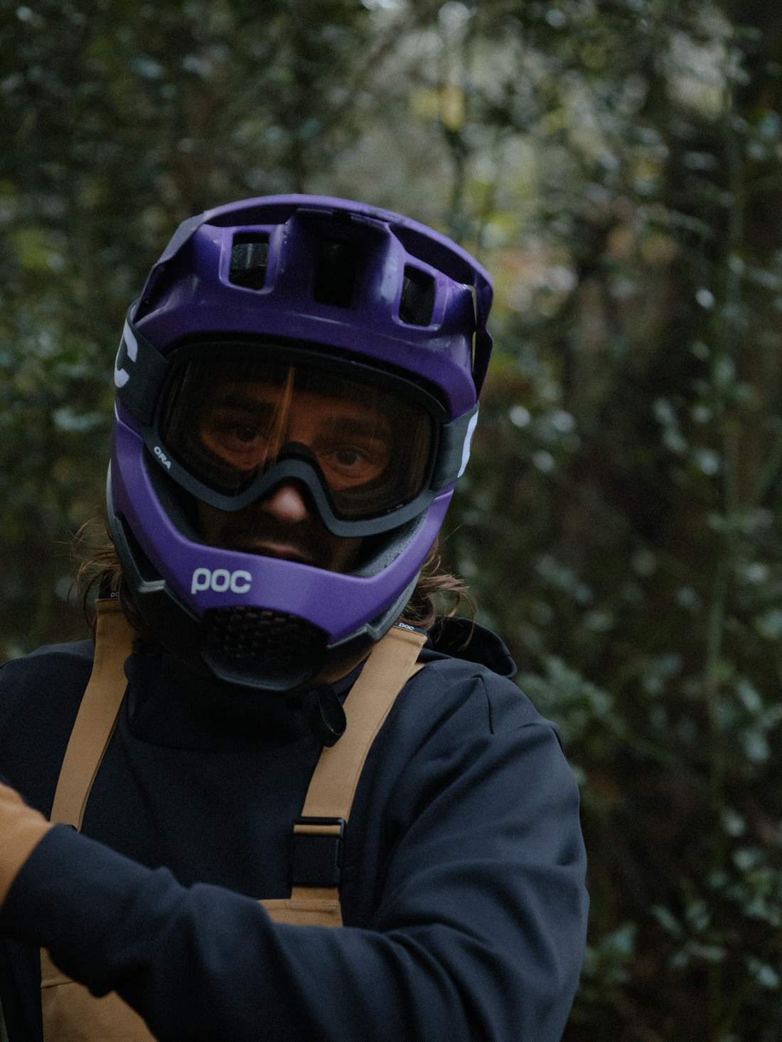 Kask rowerowy POC OTOCON RACE MIPS fioletowo czarny - Adventure Sports