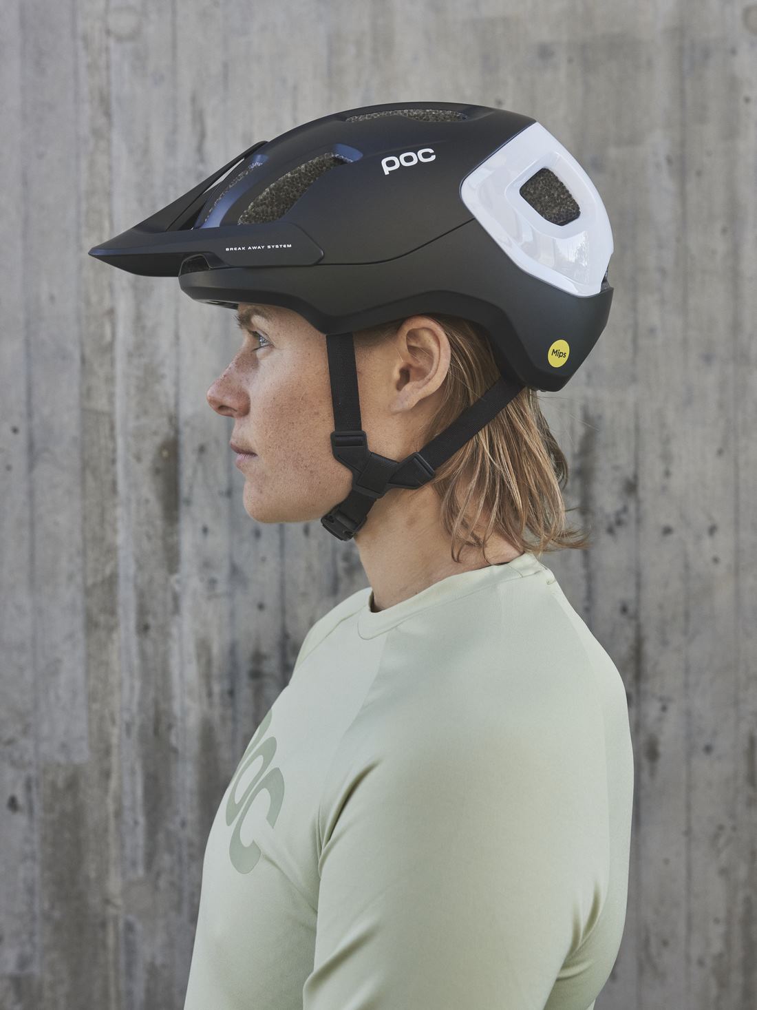 Kask rowerowy POC Axion Race Mips czarno biały - Adventure Sports