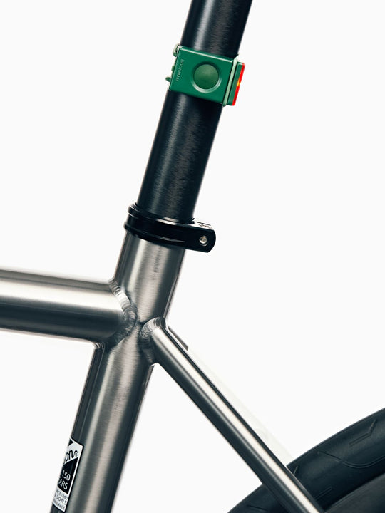 Lampka rowerowa BOOKMAN Block Light Rear 18lm zielony
