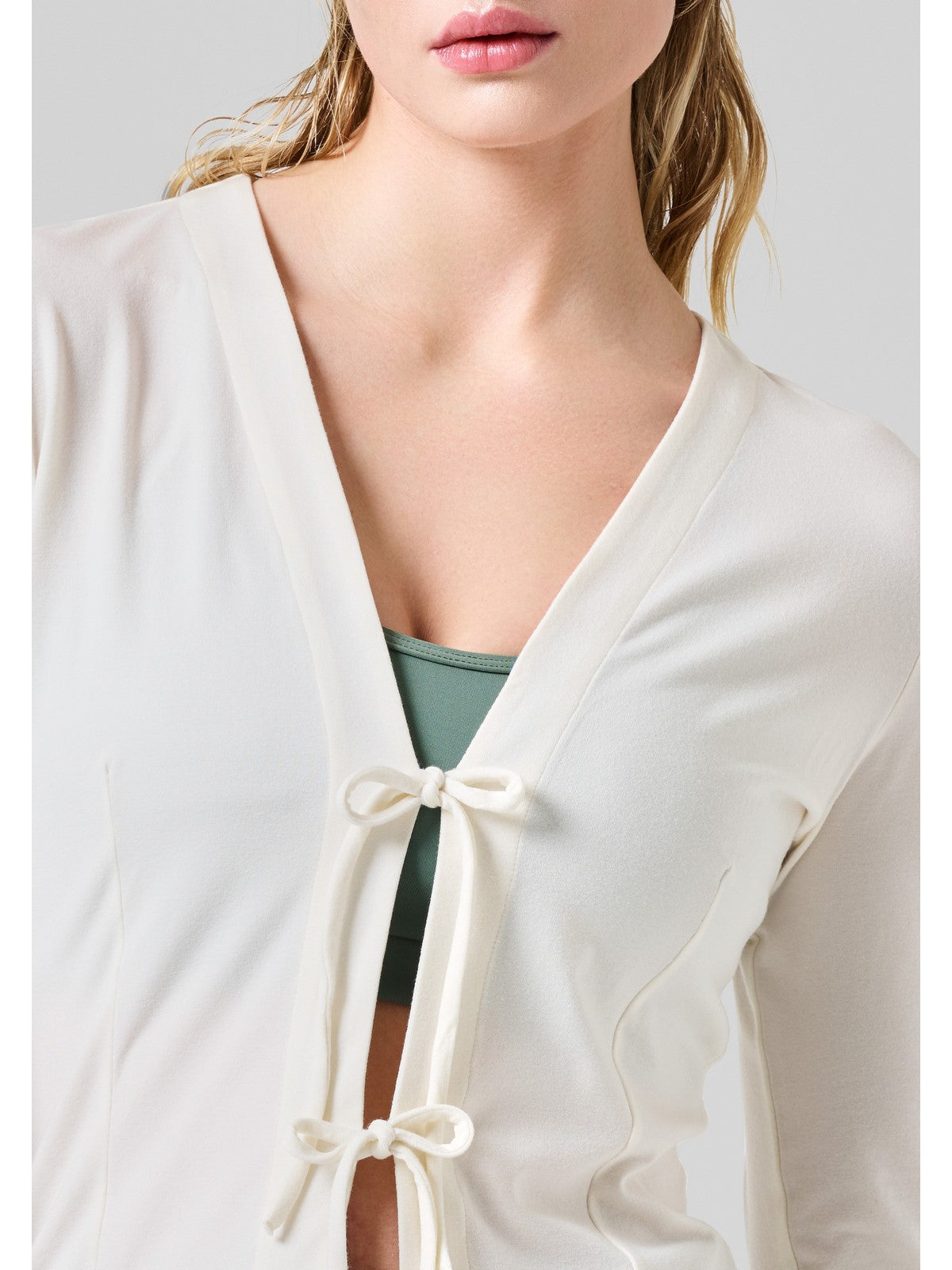 Bluza damska CASALL Studio Cardigan biały - Adventure Sports