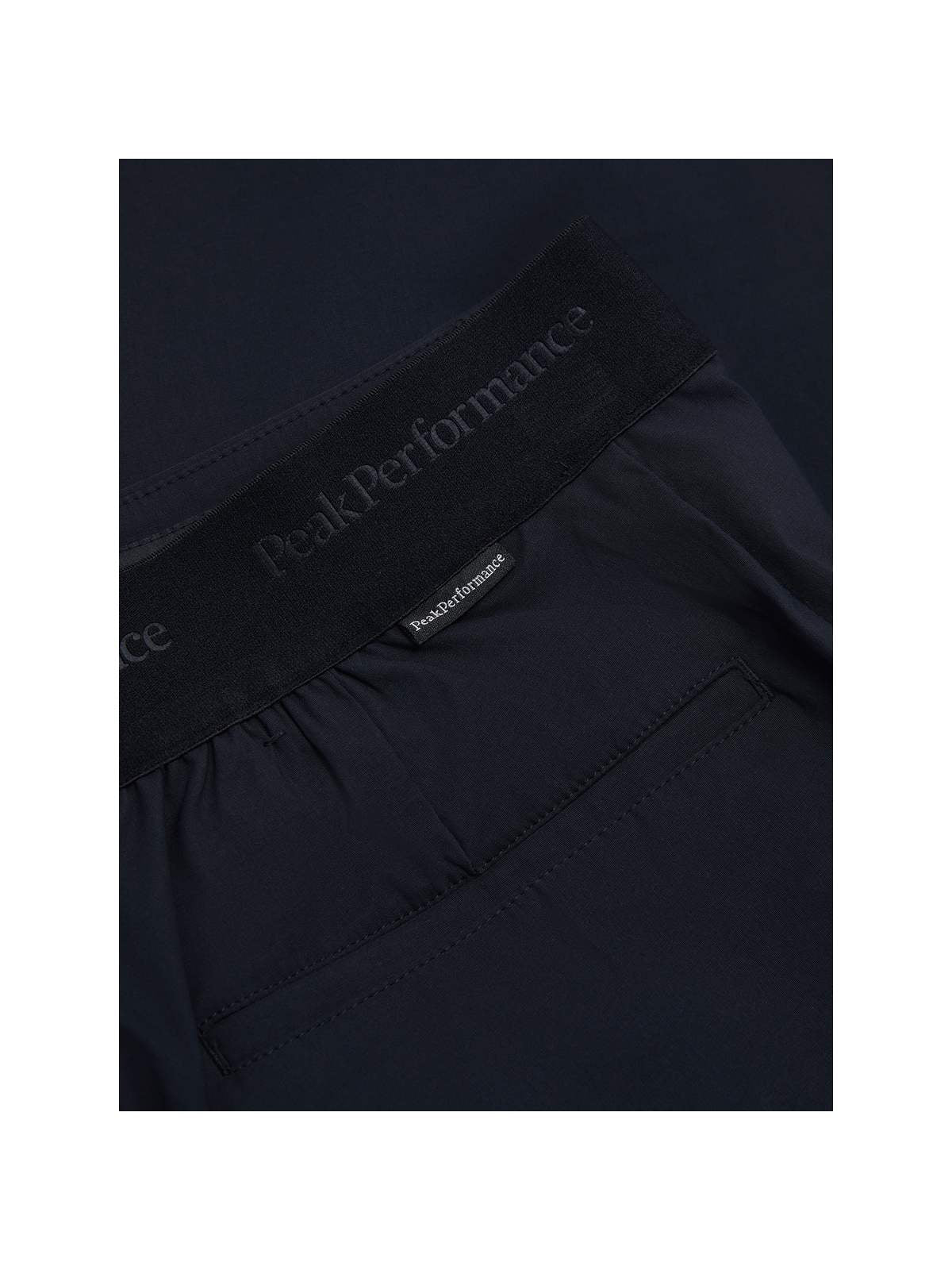 adventuresports spodnie-peak-performance-w-player-pants-czarny-g80191020-050 detail