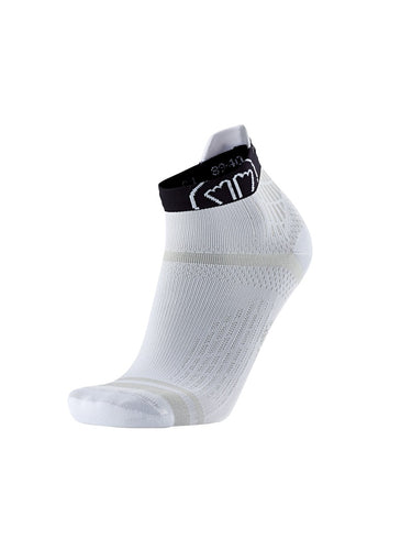 Kolor: WHITE/BLACK
