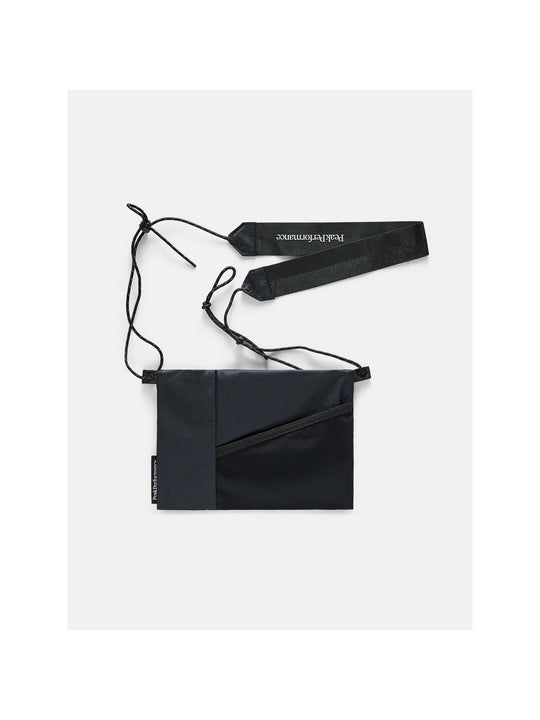 adventuresports torba-peak-performance-accessory-bag-czarny-g80391020-050 front
