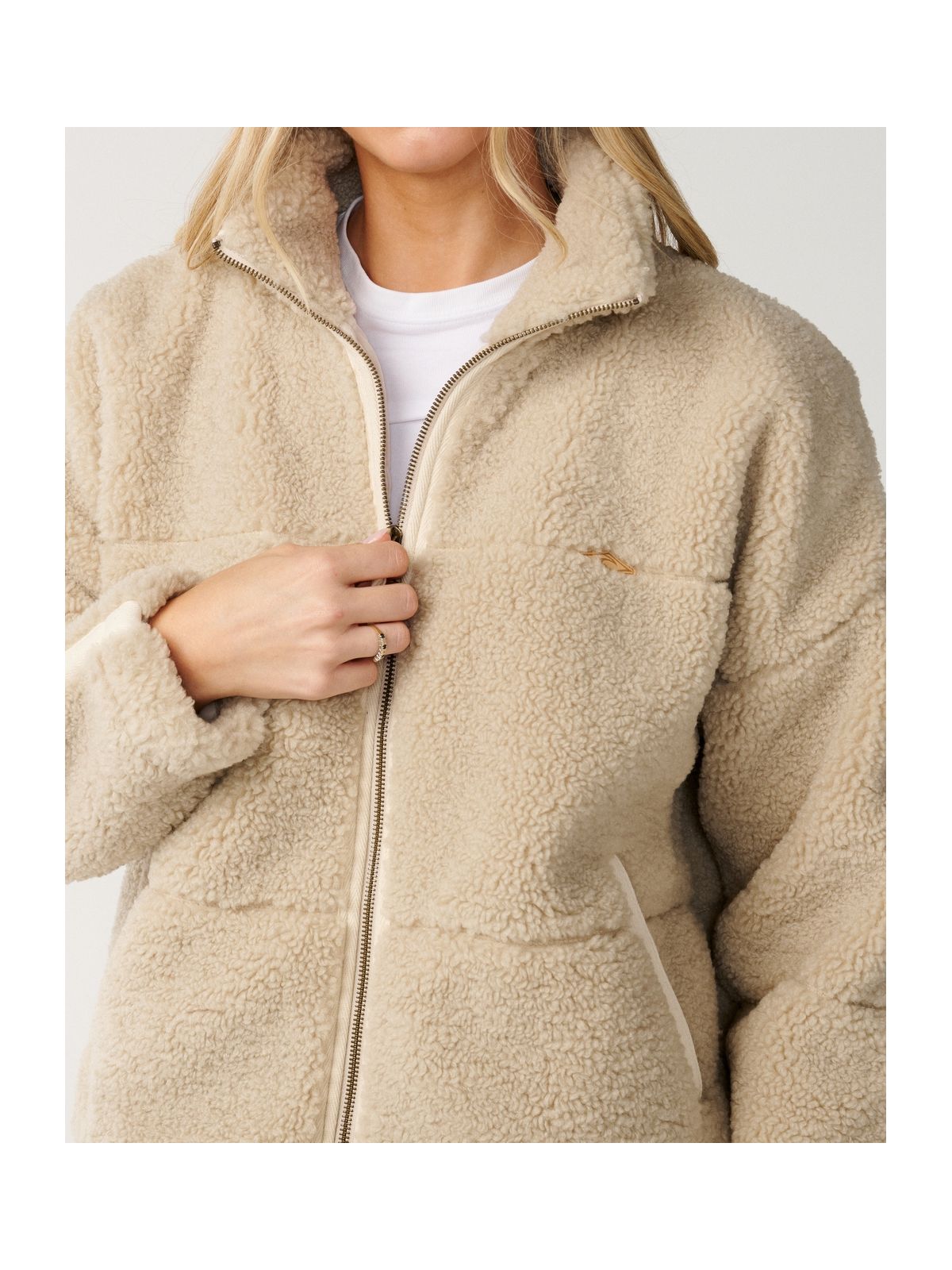 Kurtka damska RIP CURL Cala Nights Sherpa Jacket piaskowa