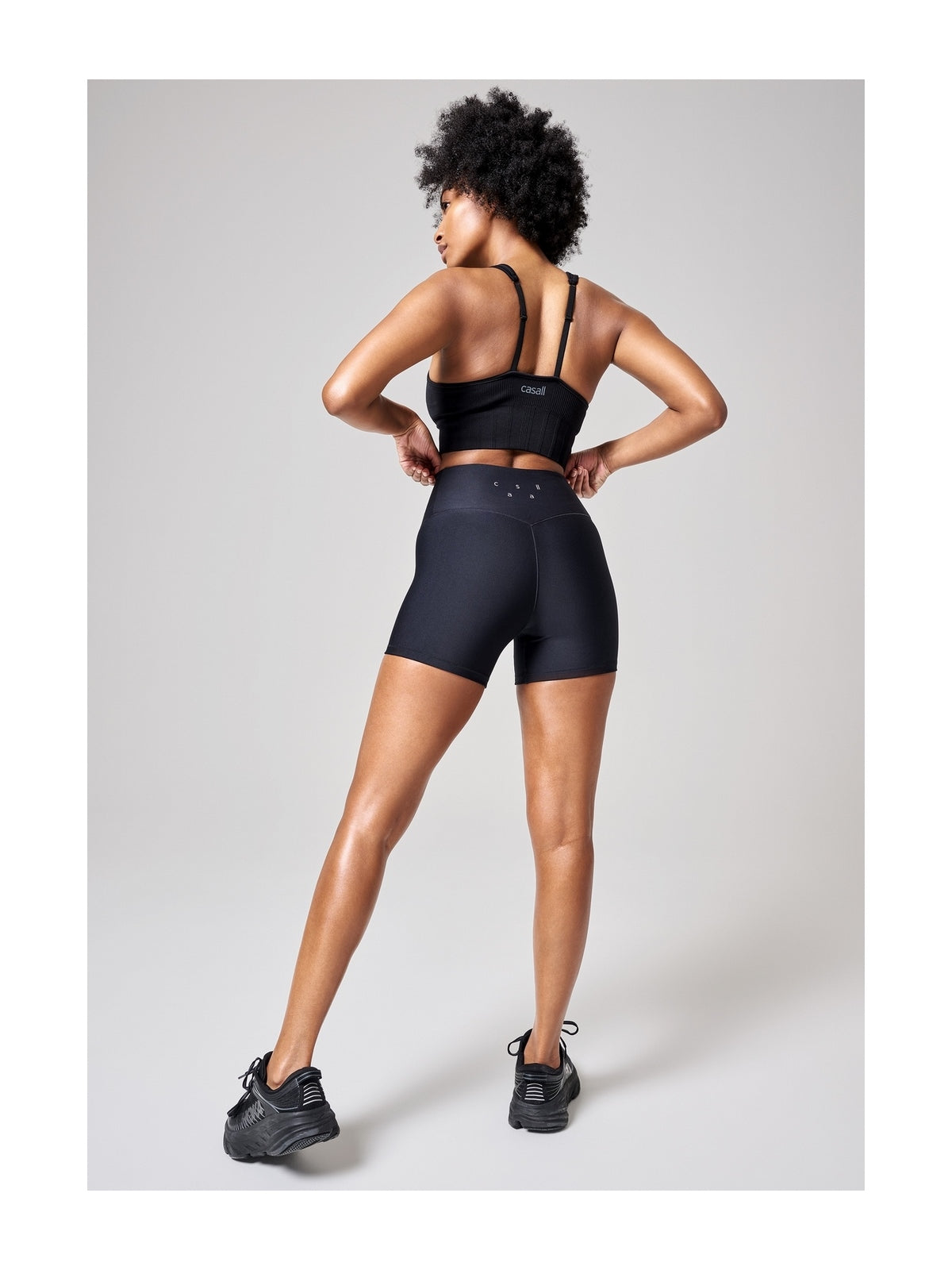 Bokserki sportowe CASALL Ultra High Waist Hot Pant czarny