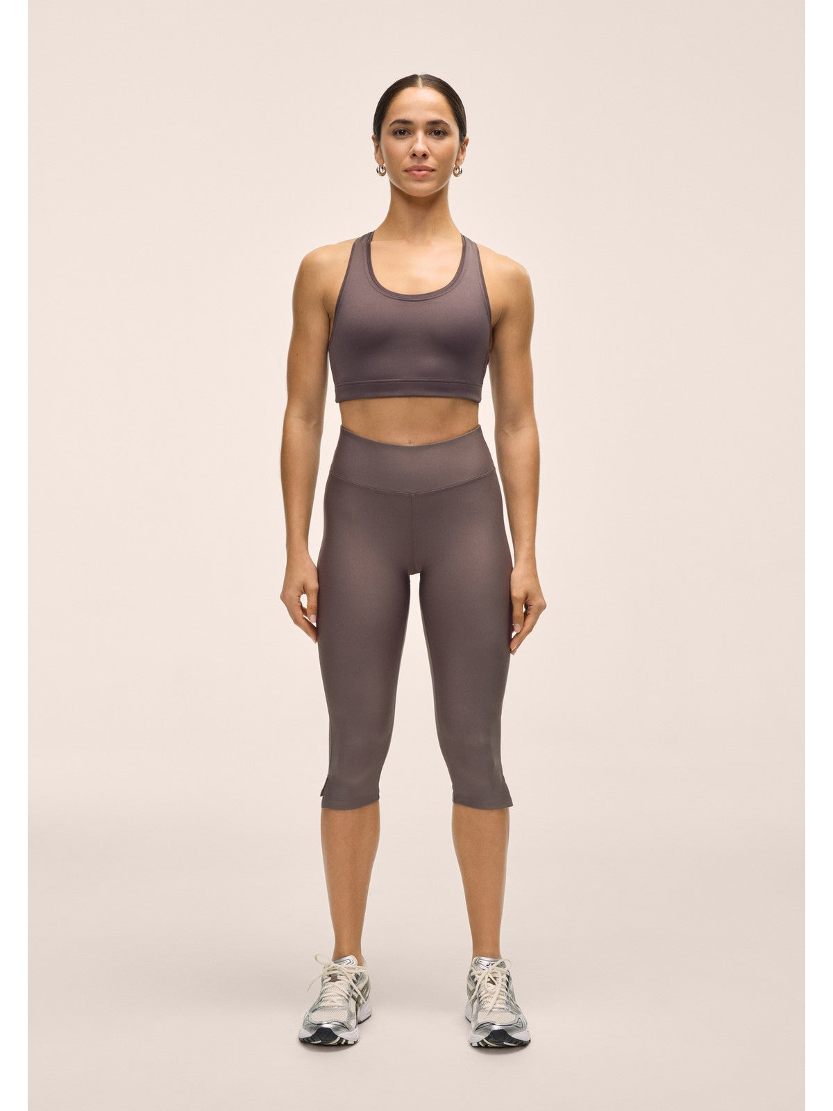Legginsy treningowe damskie CASALL Capri Slit Regular Waist Tights kolor szary