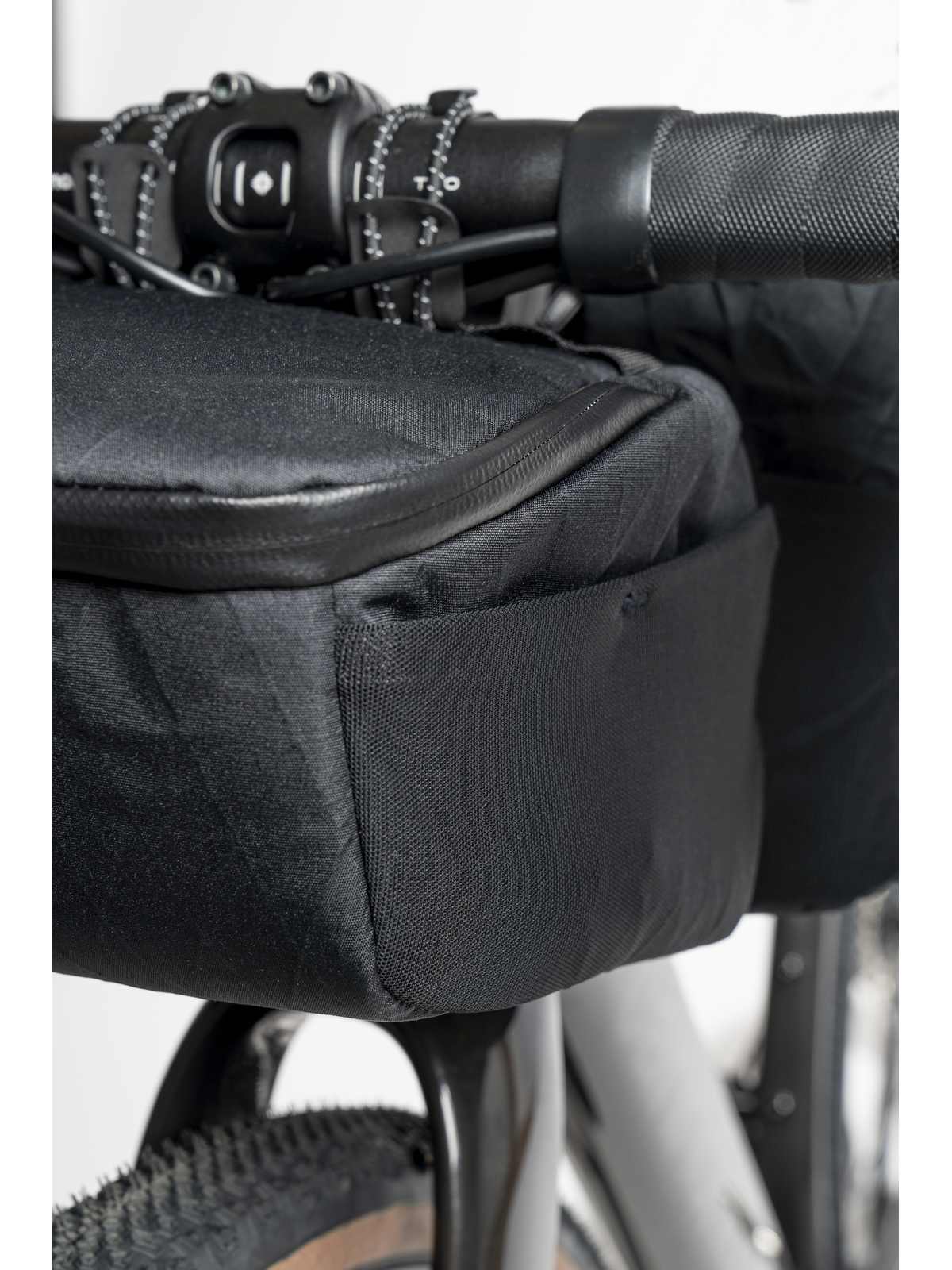 Torba gravelowa POC Ultra Bar Bag 4L czarny