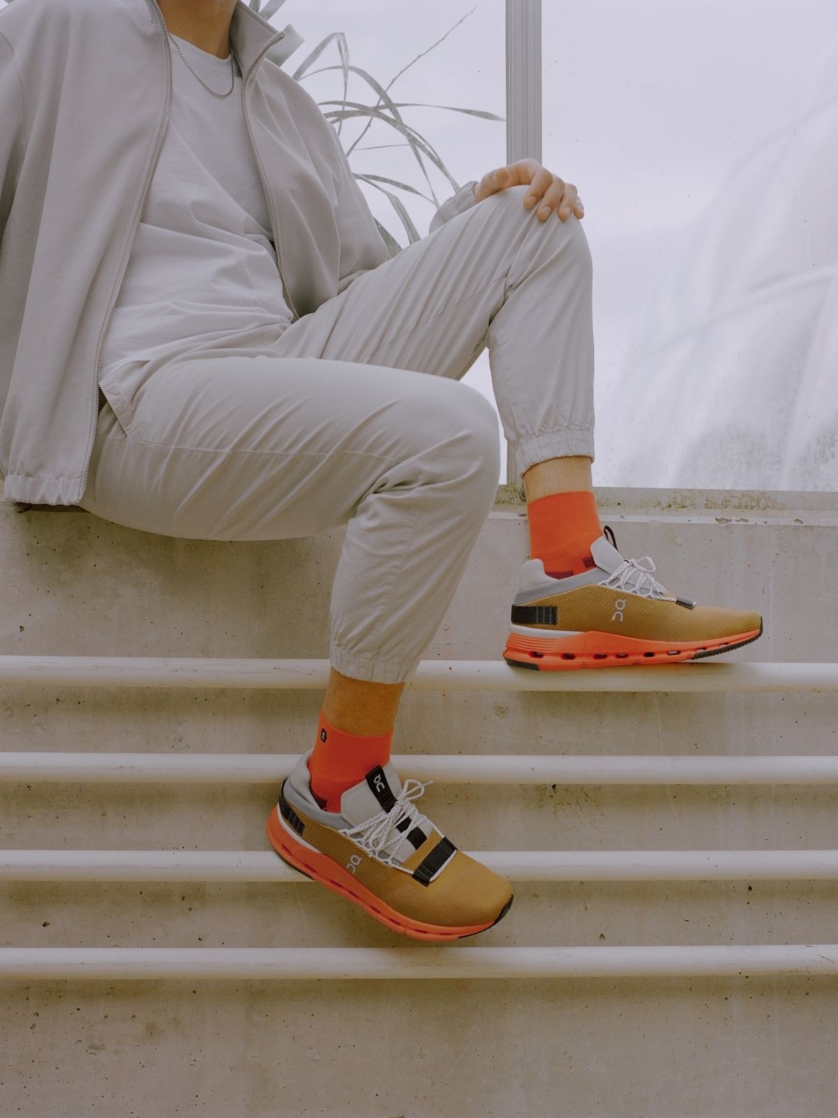 Buty męskie ON RUNNING CLOUDNOVA - brązowy