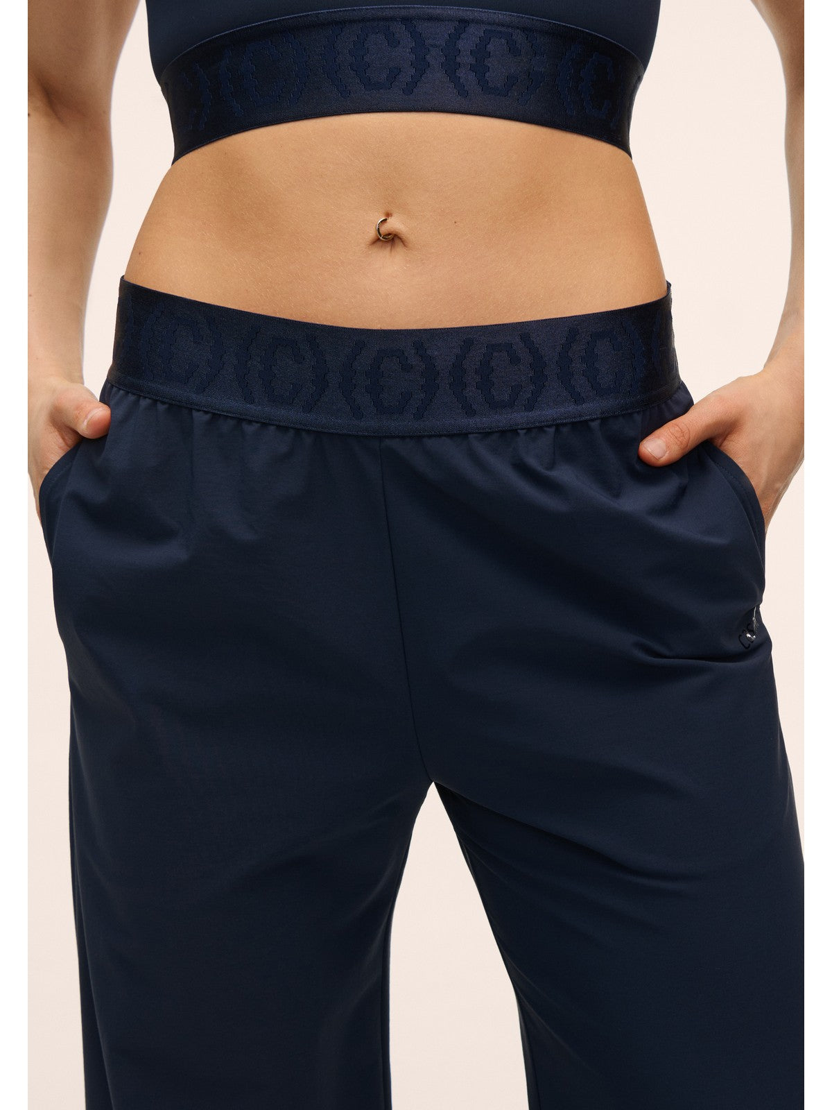 Spodnie damskie CASALL Logo Elastic Barrel Pant niebieskie