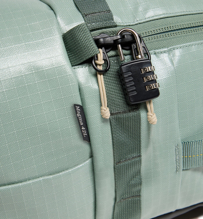 Torba HAGLÖFS Magma 42L dew green/chlorophyll green
