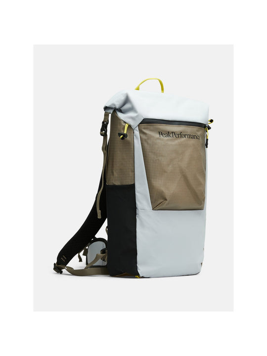 idventuresports.comecak-peak-performance-hike-backpack-g80705020-g67 front
