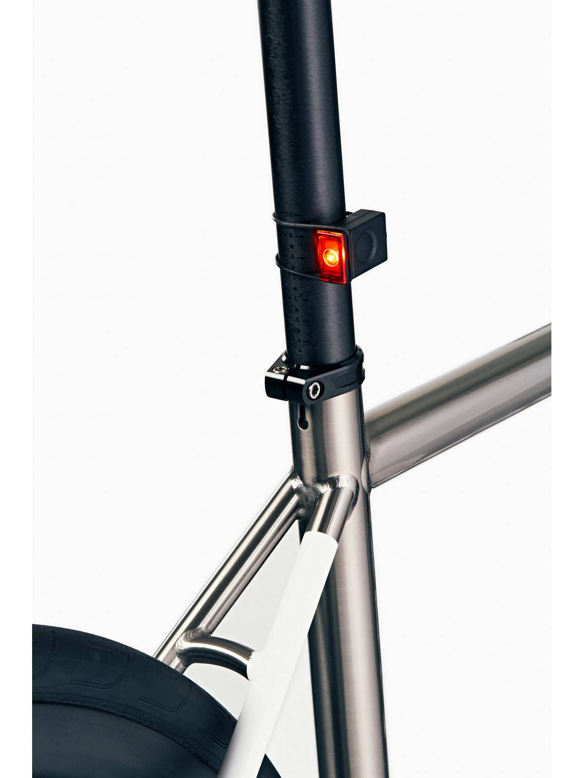 Lampka rowerowa BOOKMAN Block Light Rear 18lm niebieski
