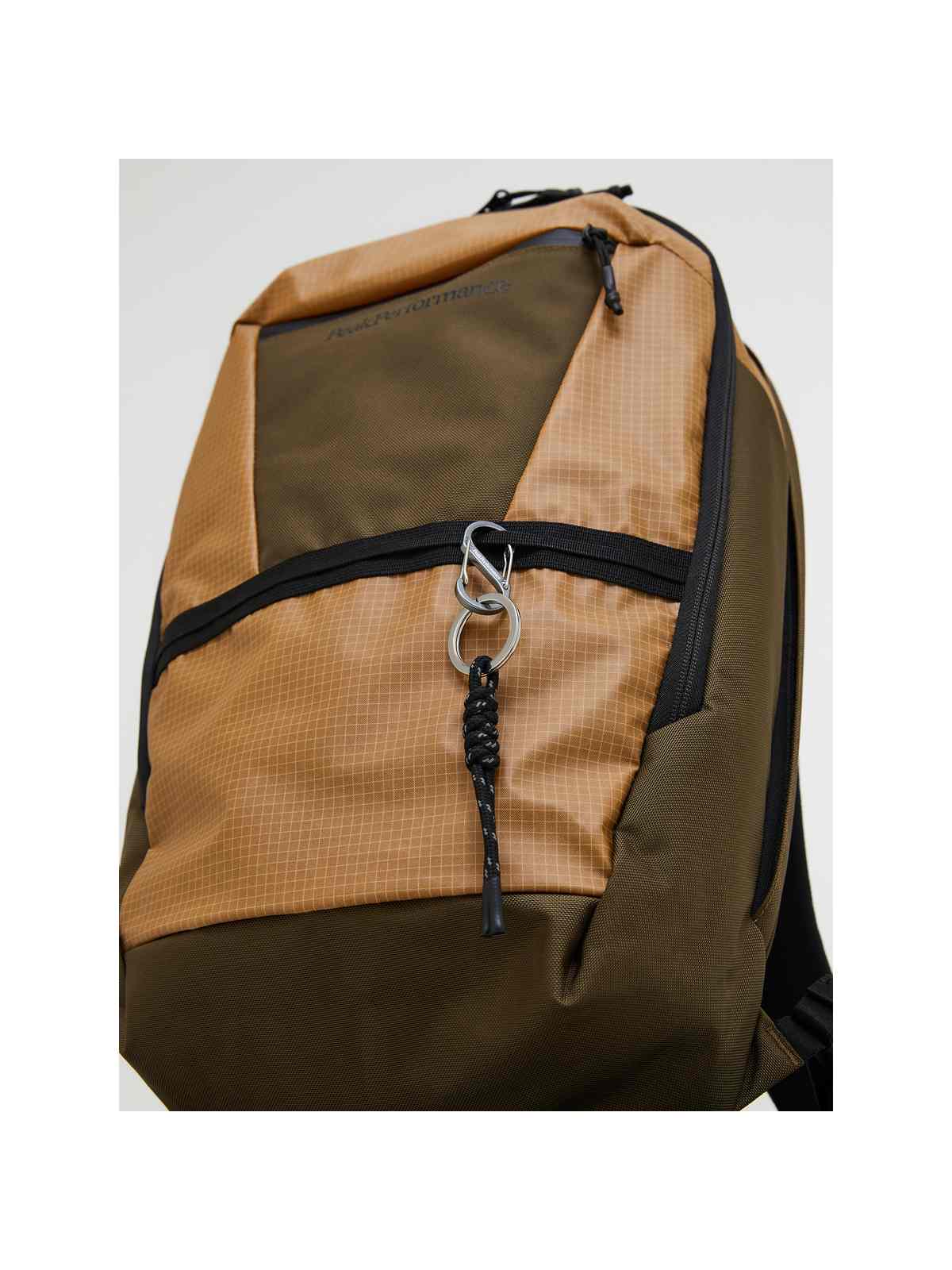 Plecak PEAK PERFORMANCE Commuter Backpack brązowy