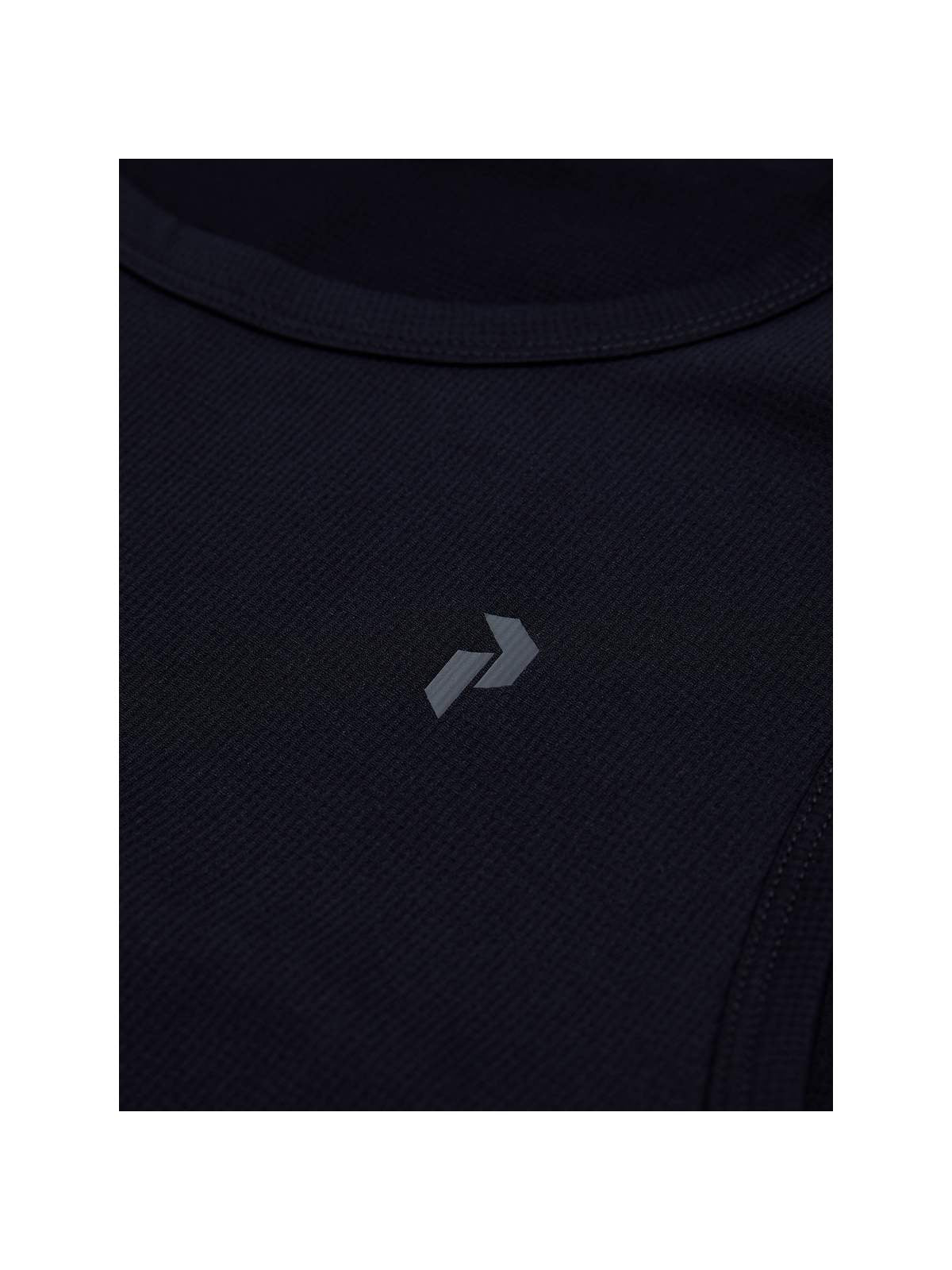 adventuresports koszulka-peak-performance-w-light-tank-czarny-g80388010-050 detail