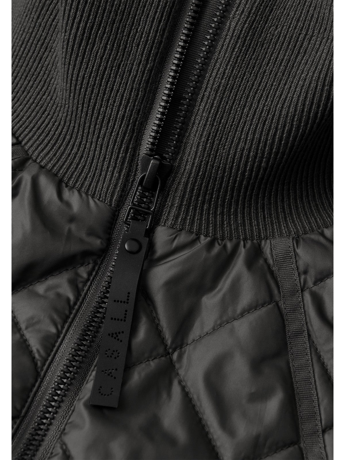Kurtka damska CASALL Nordic Quilted Jacket kolor czarny