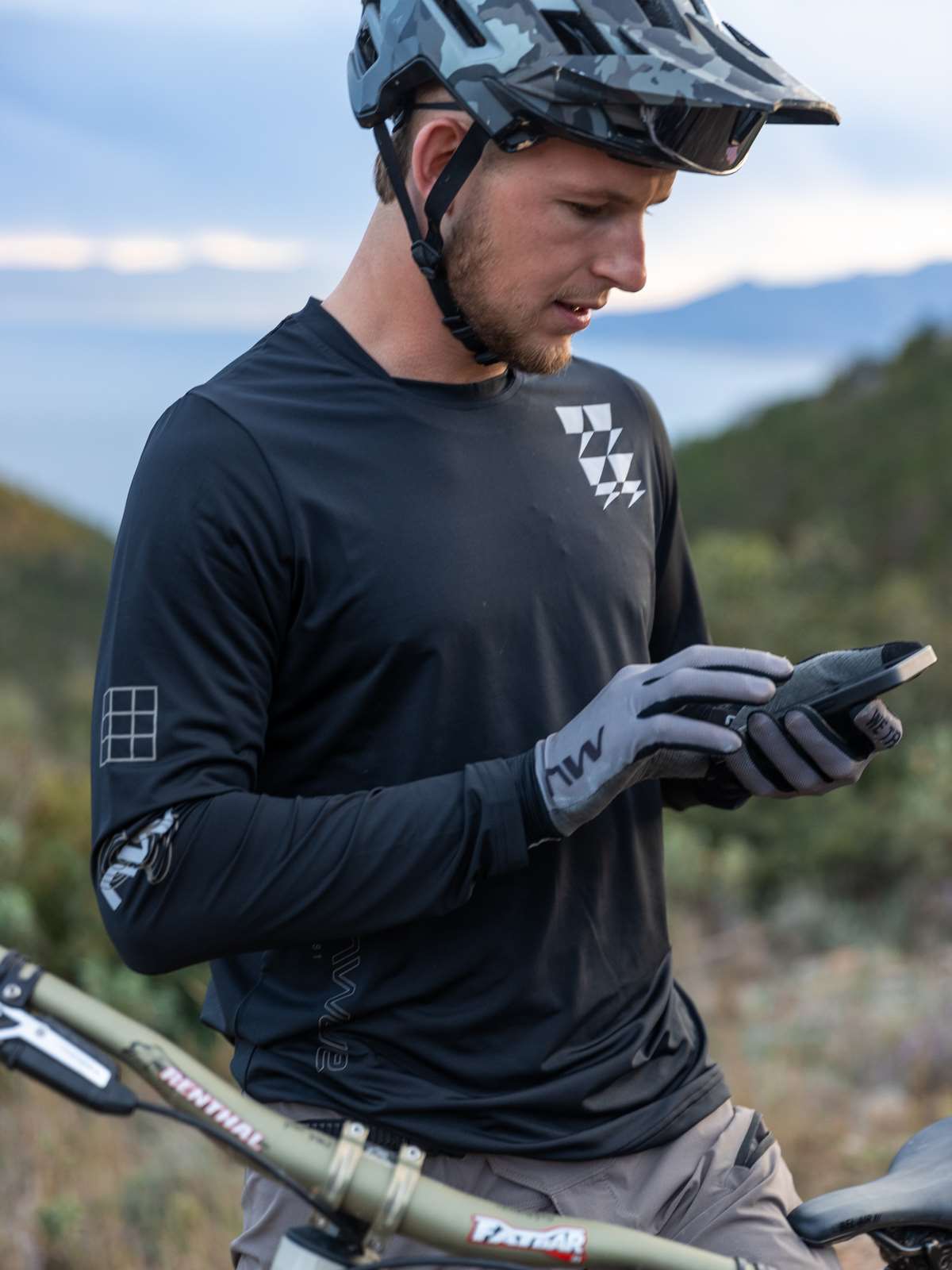 Koszulka Rowerowa NORTHWAVE Bomb Jersey LS czarny - Adventure Sports