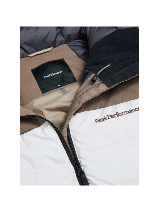 Kurtka narciarska damska Peak Performance Shred Down Ski Jacket brązowa
