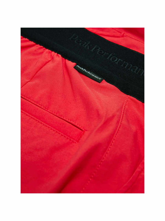Szorty PEAK PERFORMANCE W Player Shorts czerwony - Adventure Sports
