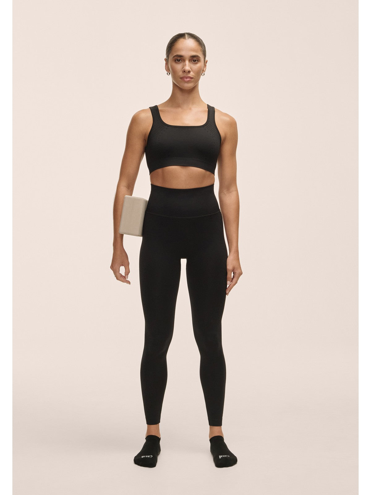 Legginsy damskie CASALL Scallop High Waist Seamless Tights czarny - Adventure Sports