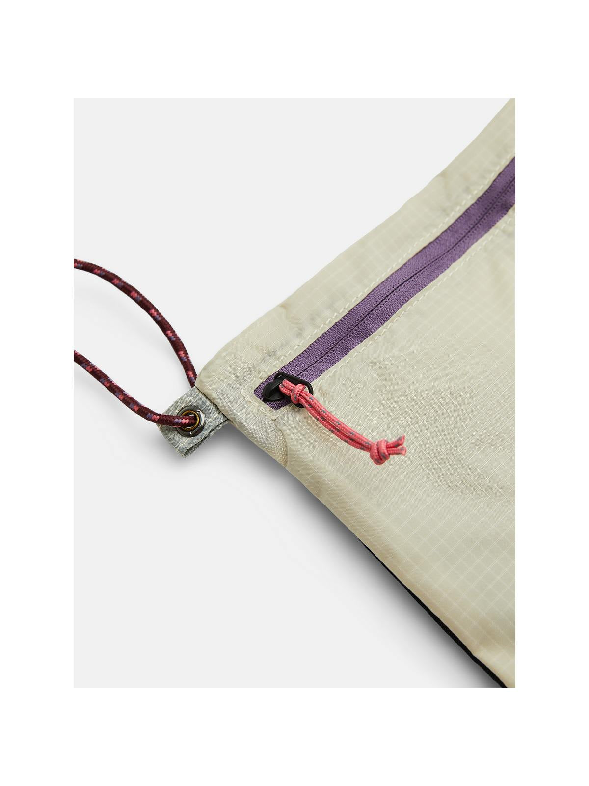 Torebka PEAK PERFORMANCE Accessory Bag bordowa