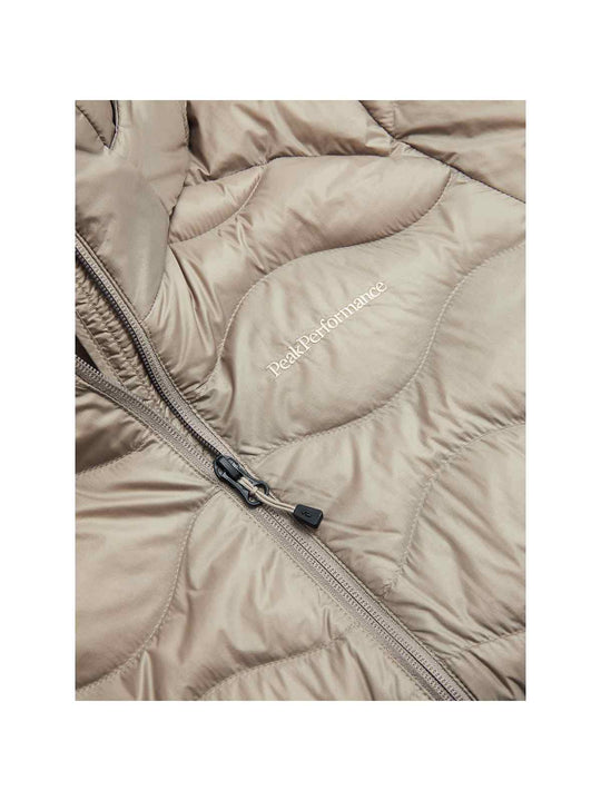 idventuresports.comaszcz-peak-performance-helium-down-coat-women-g79850020-n34 detail1
