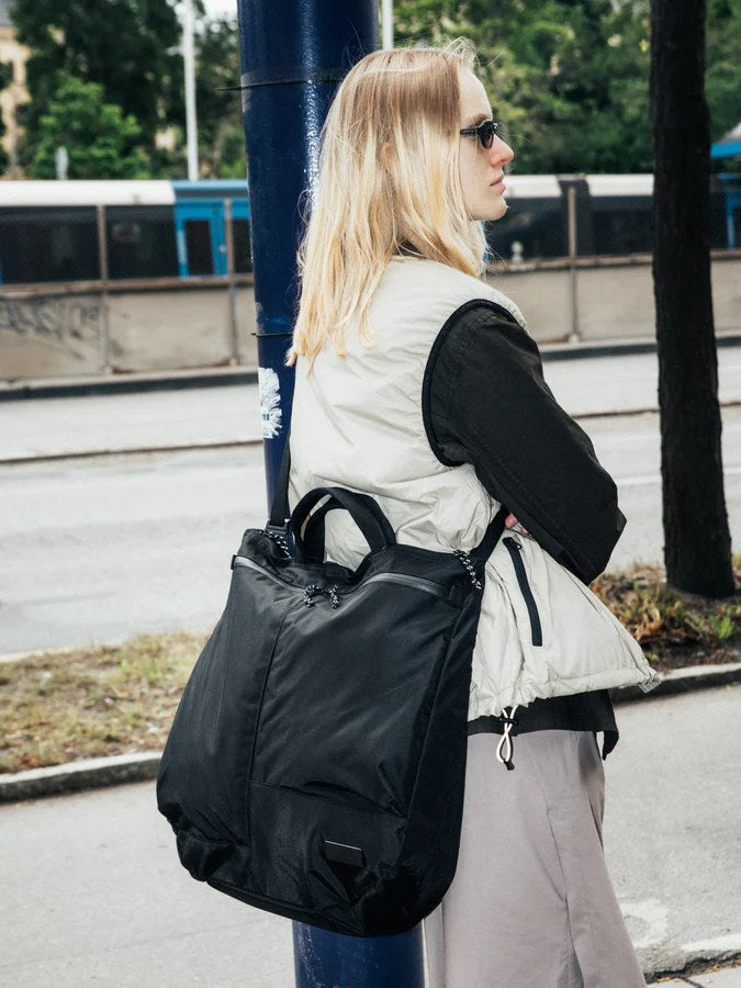 Torba DB Utility Tote 32L Black Out
