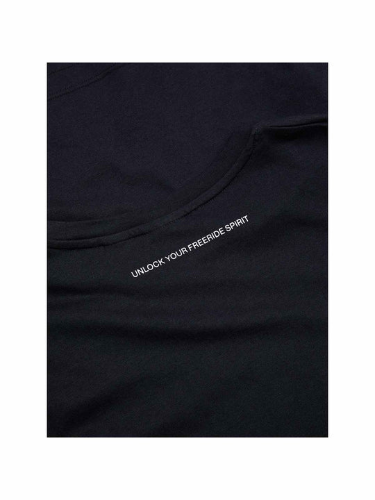Koszulka PEAK PERFORMANCE Explore Graphic Tee Men czarny - Adventure Sports
