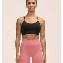 Stanik Casall Sleek Strappy Sports Bra kolor czarny
