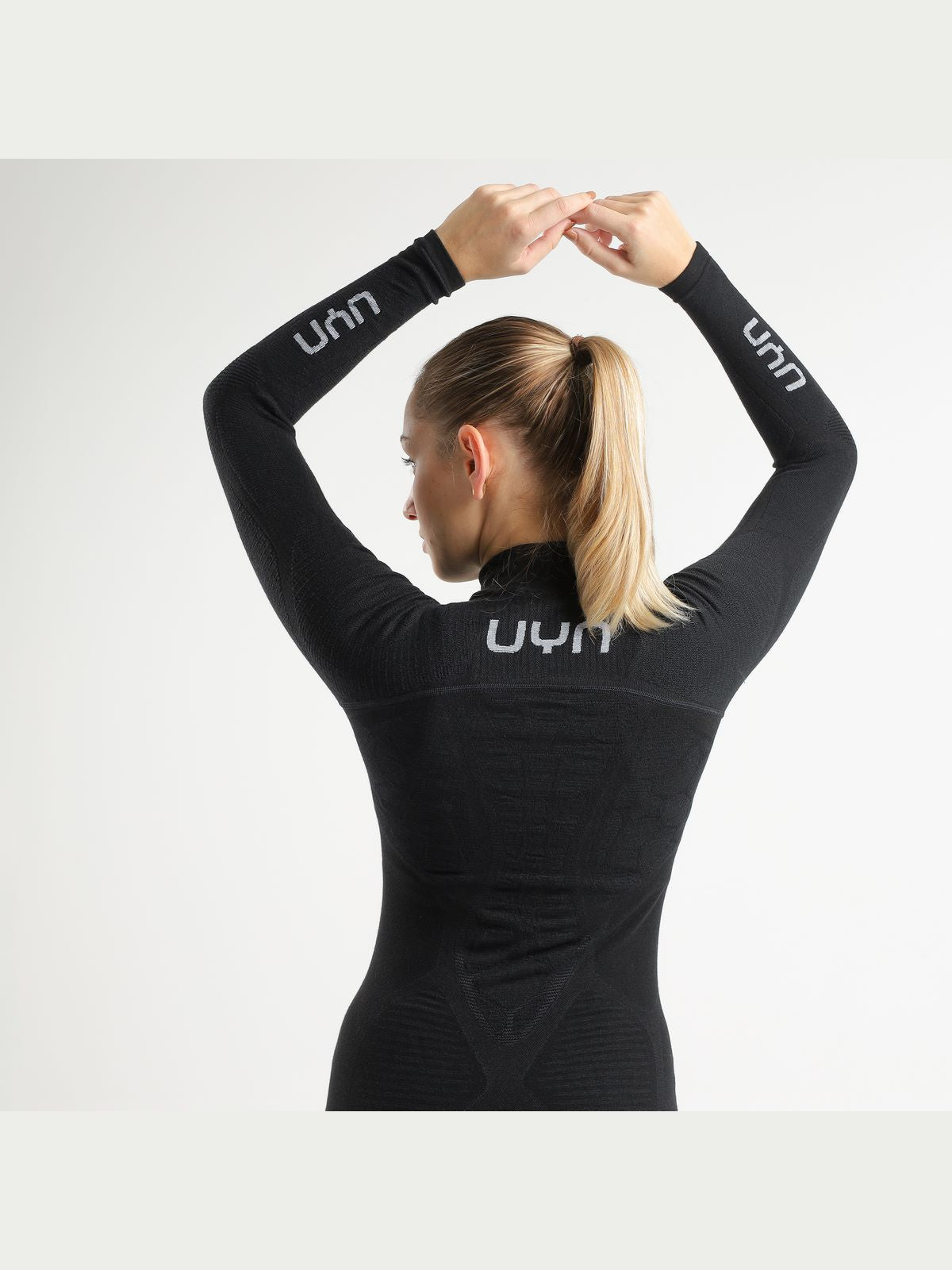 Koszulka UYN Woman Elevatyon Biomorph Uw Shirt Long Sl.Turtle Neck czarny